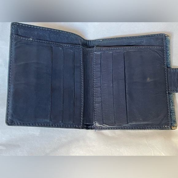VERY RARE Chanel Vintage Denim CC Compact Wallet - Picture 9 of 16